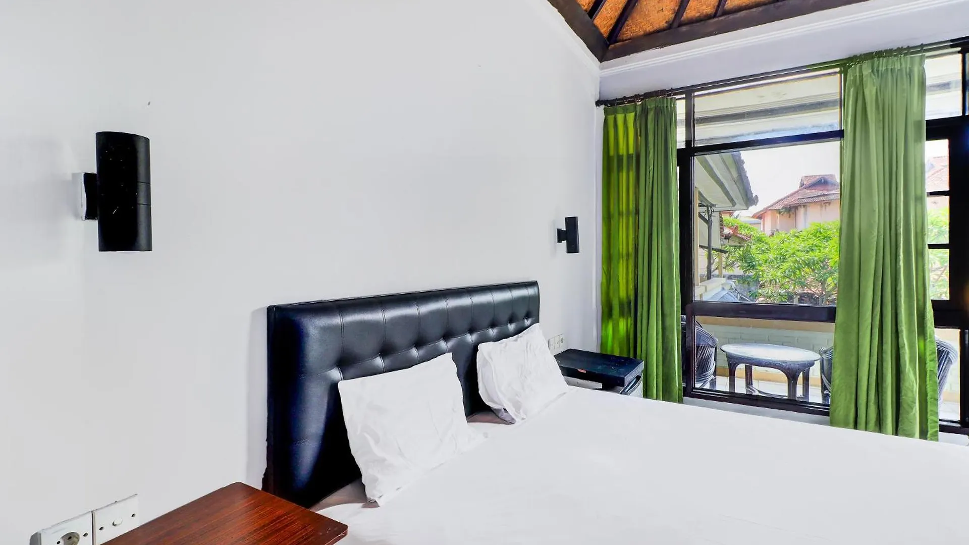 Collection O Legian Near Bimc Hospital Nusa Uda Formerly Anna Kuta Inn 3*, Legian (Bali)